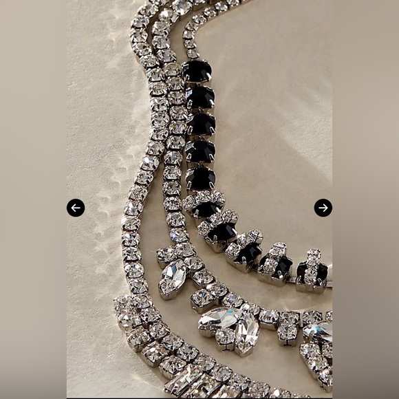 🦋Free People Layered Necklace - Picture 3 of 9